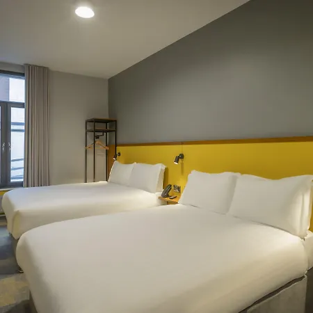 Fitzsimons Temple Bar Hotel