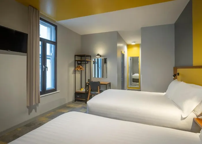 Fitzsimons Temple Bar Hotel 3*