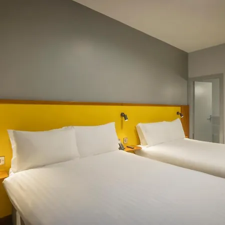 فيتزيمونس تيمبل بار 3* دبلن